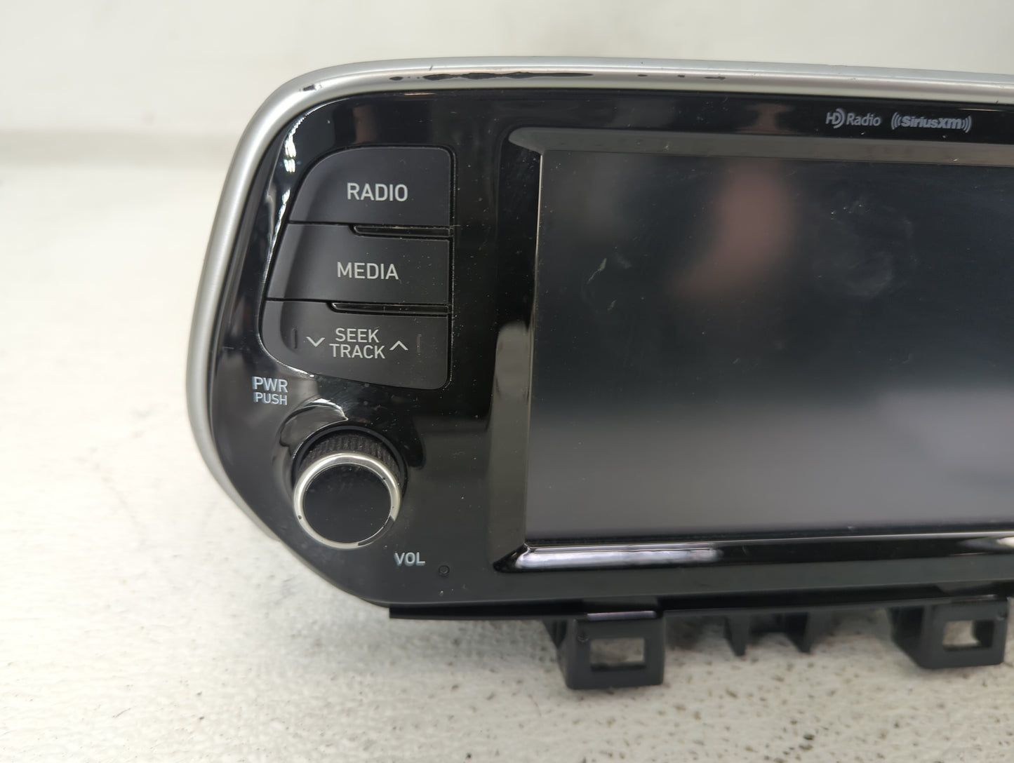2019-2021 Hyundai Tucson Radio AM FM Cd Player Receiver Replacement P/N:96160D3920ZL5 Fits Fits 2019 2020 2021 OEM Used Auto