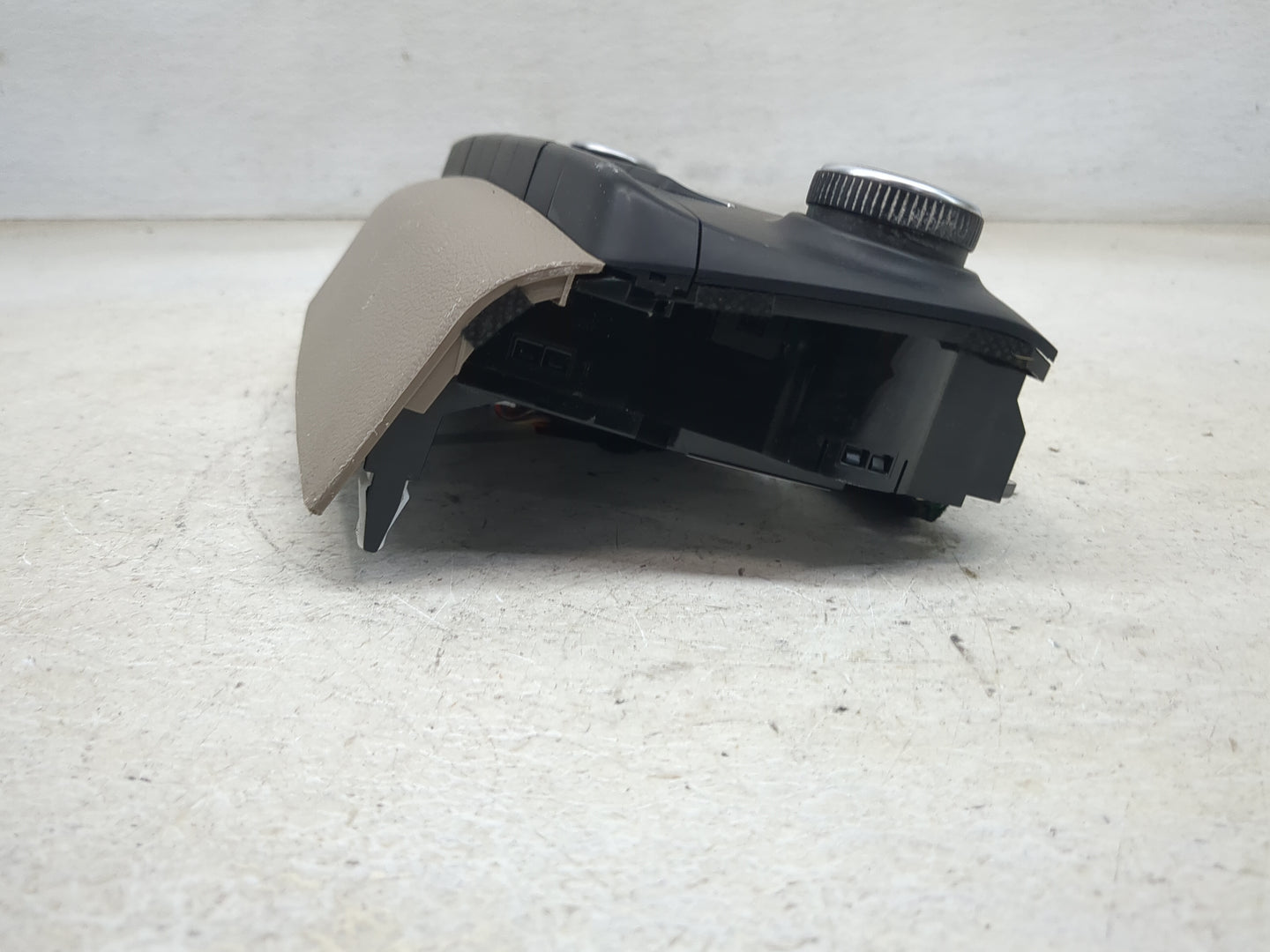 2019-2022 Hyundai Tucson Climate Control Module Temperature AC/Heater Replacement P/N:97250-D3GD0 Fits Fits 2019 2020 2021 2