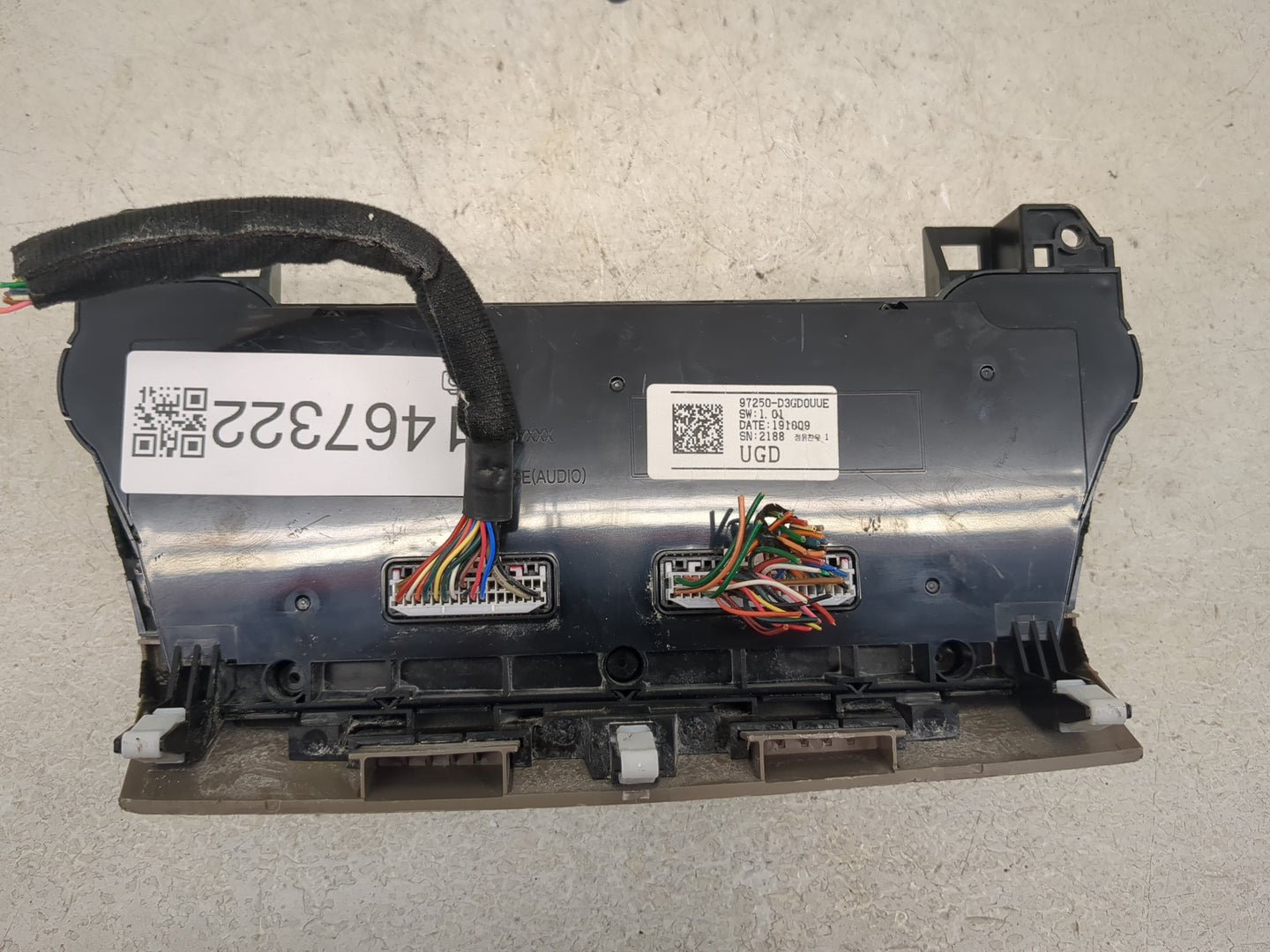 2019-2022 Hyundai Tucson Climate Control Module Temperature AC/Heater Replacement P/N:97250-D3GD0 Fits Fits 2019 2020 2021 2