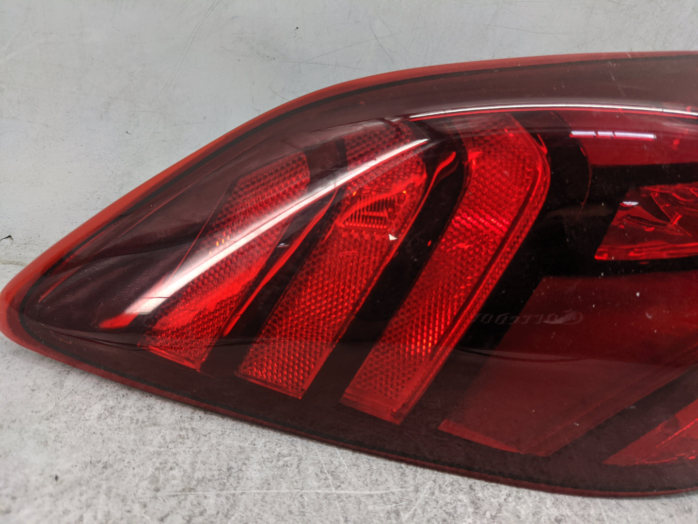 2019-2021 Hyundai Tucson Tail Light Assembly Driver Left OEM P/N:92401D3650 T65L Fits Fits 2019 2020 2021 OEM Used Auto Part