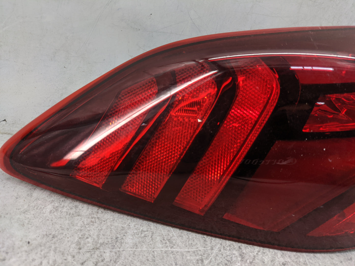 2019-2021 Hyundai Tucson Tail Light Assembly Driver Left OEM P/N:92401D3650 T65L Fits Fits 2019 2020 2021 OEM Used Auto Part