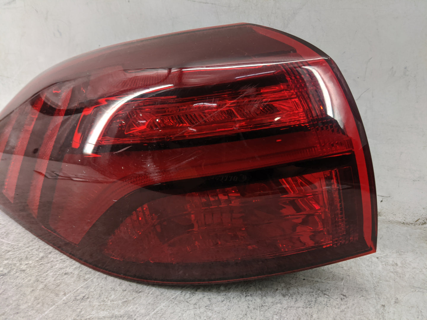 2019-2021 Hyundai Tucson Tail Light Assembly Driver Left OEM P/N:92401D3650 T65L Fits Fits 2019 2020 2021 OEM Used Auto Part