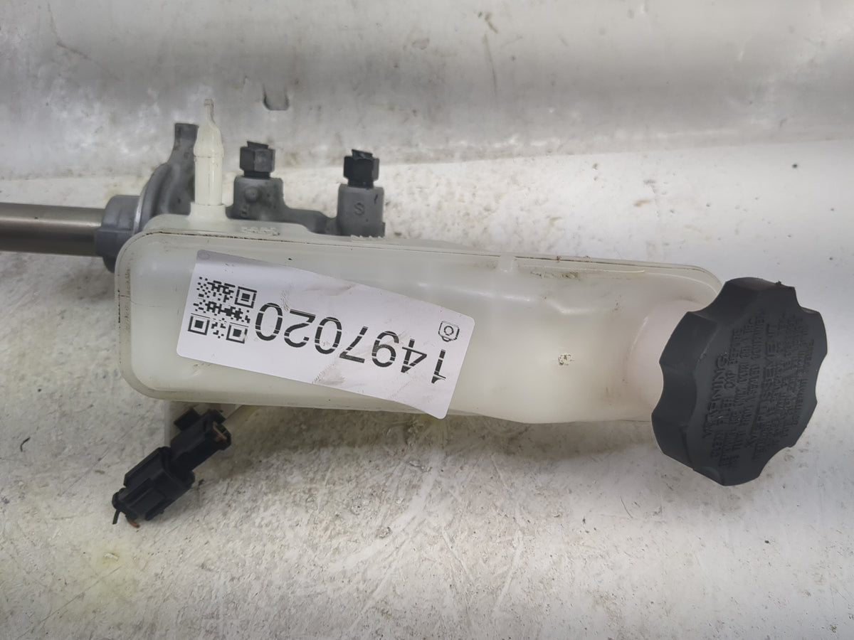 Hyundai Tucson Brake Master Cylinder 1497020 - Oemusedautoparts1.com