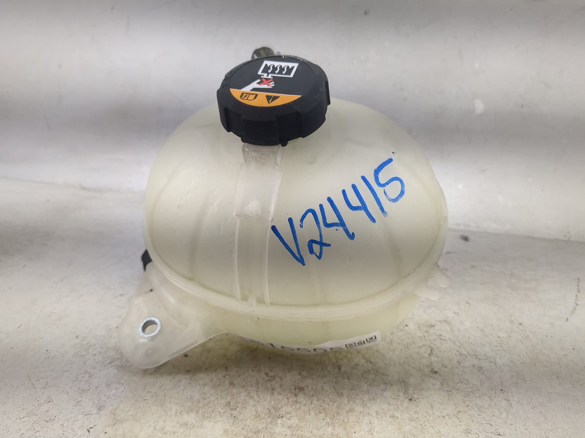2018-2021 Hyundai Tucson Radiator Coolant Overflow Expansion Tank Bottle - Oemusedautoparts1.com