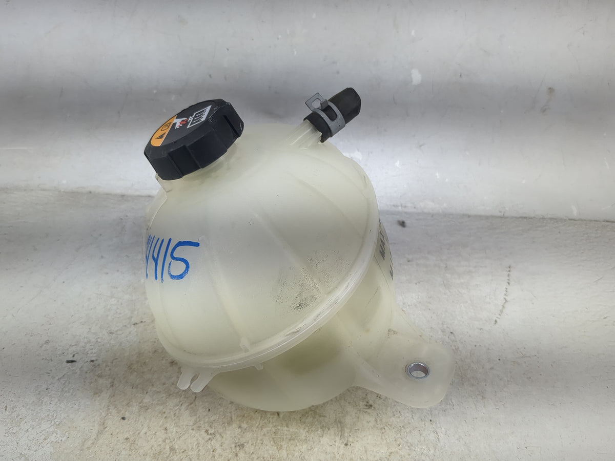 2018-2021 Hyundai Tucson Radiator Coolant Overflow Expansion Tank Bottle - Oemusedautoparts1.com