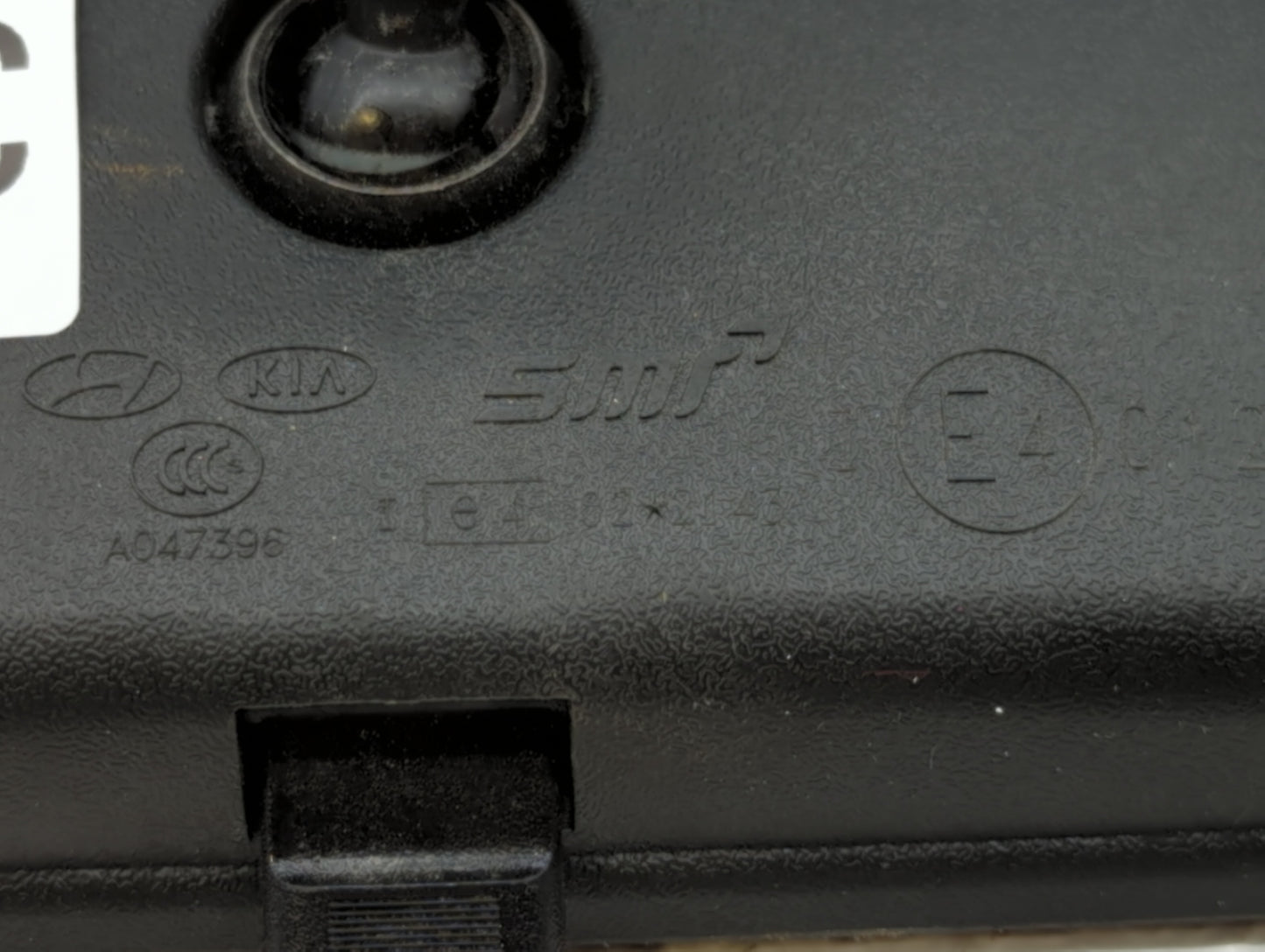 2020 Hyundai Tucson Interior Rear View Mirror Replacement OEM P/N:E13049899 A047396 Fits OEM Used Auto Parts - Oemusedautopa