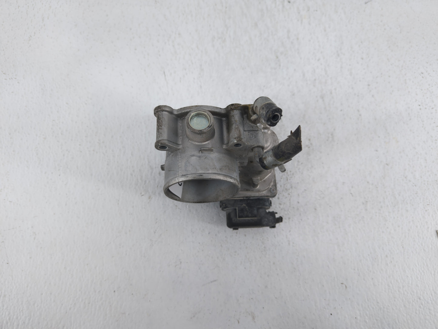 2014-2018 Hyundai Tucson Throttle Body P/N:35100-2E000 1302150124 Fits Fits 2011 2012 2013 2014 2015 2016 2017 2018 2019 OEM