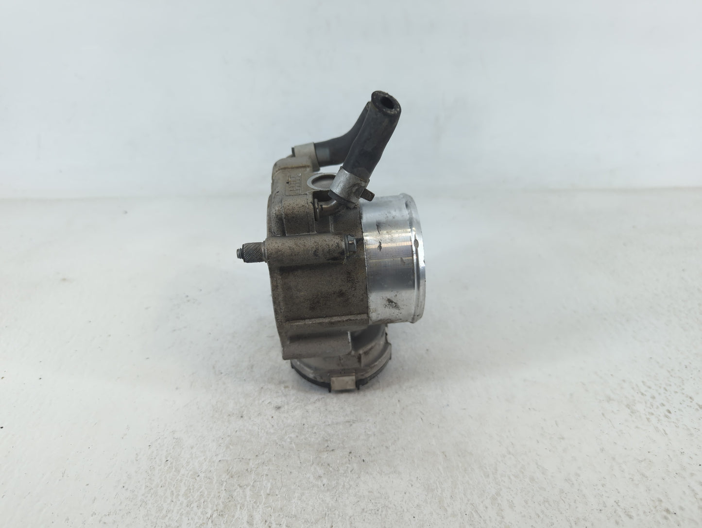2018-2021 Hyundai Tucson Throttle Body P/N:35100-2G600 Fits Fits 2015 2016 2017 2018 2019 2020 2021 OEM Used Auto Parts - Oe