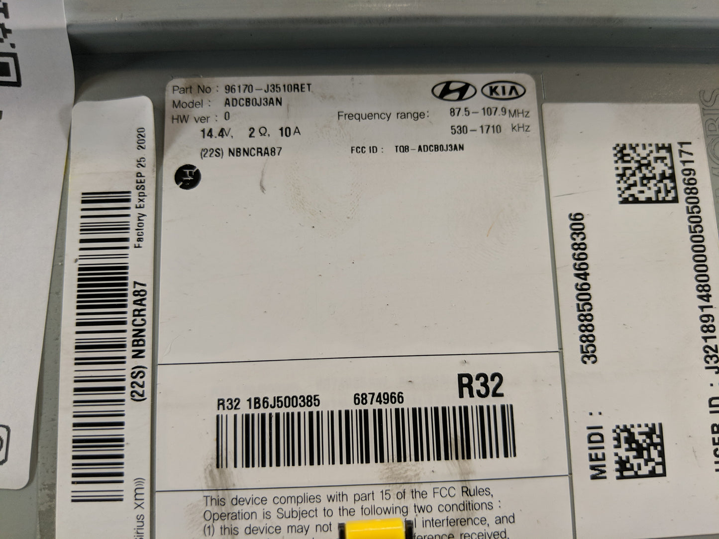 2019-2020 Hyundai Veloster Radio AM FM Cd Player Receiver Replacement P/N:96170-J3510RET Fits Fits 2019 2020 OEM Used Auto P