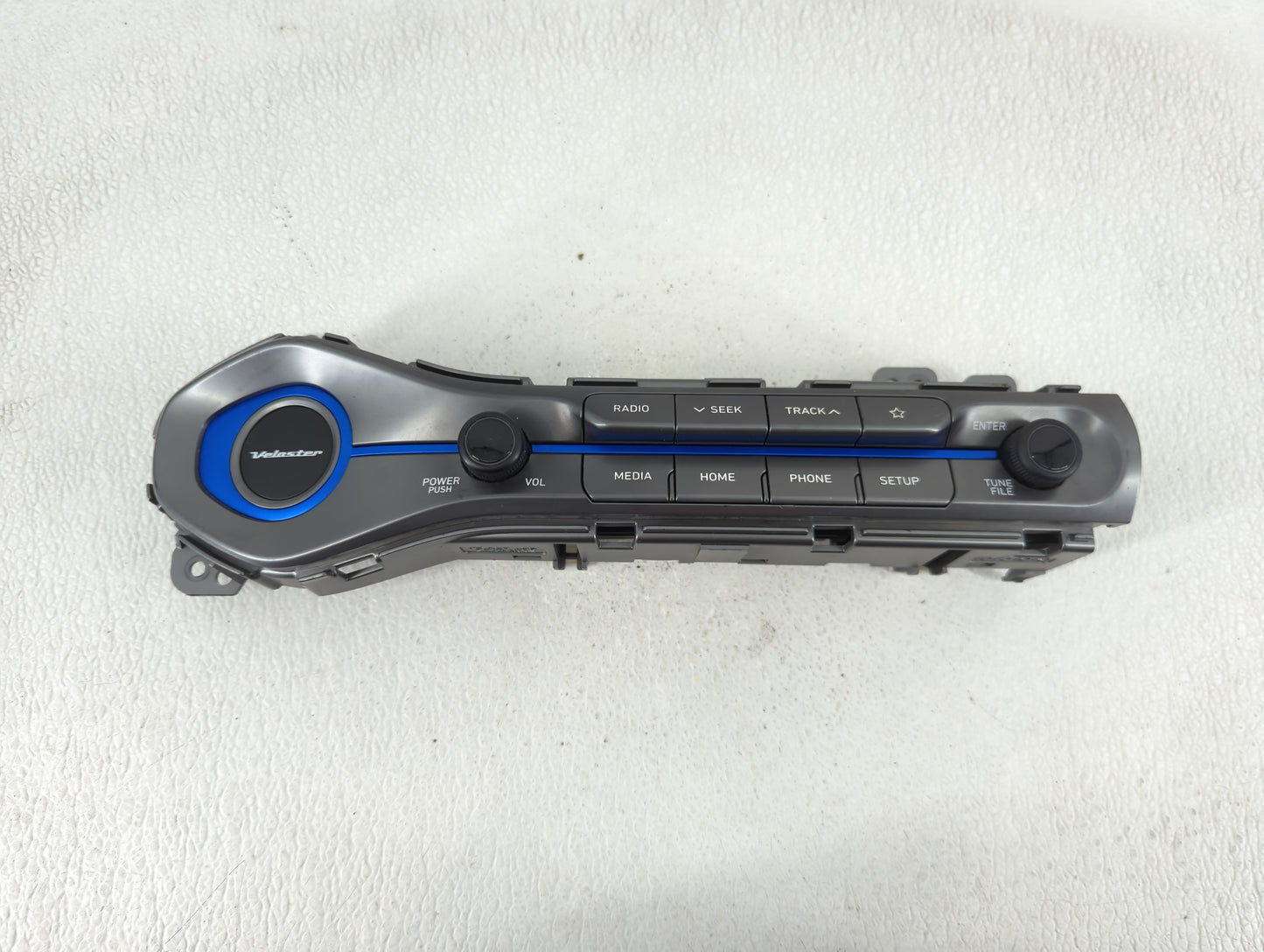 2019-2020 Hyundai Veloster Radio Control Panel - Oemusedautoparts1.com