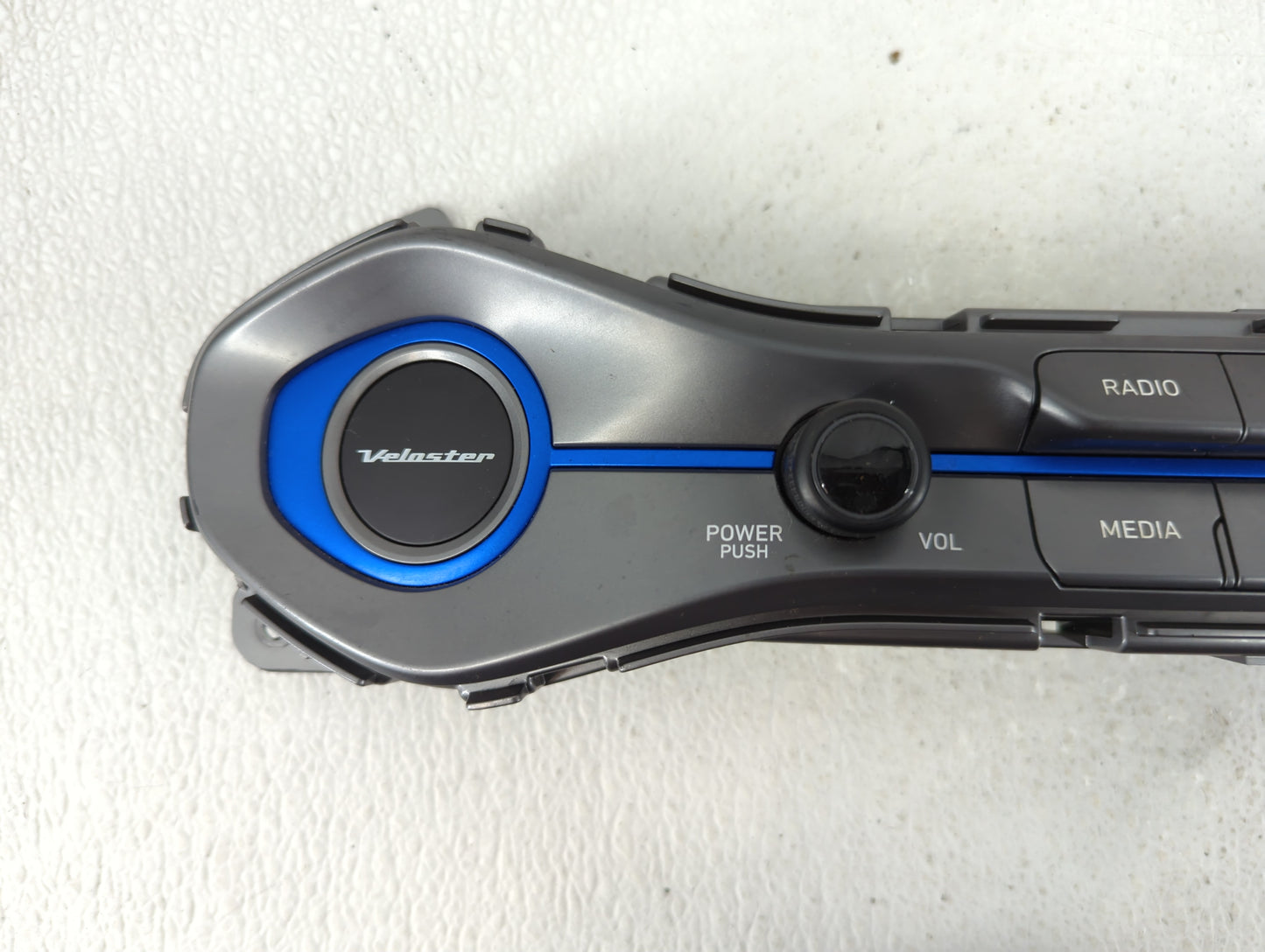 2019-2020 Hyundai Veloster Radio Control Panel - Oemusedautoparts1.com