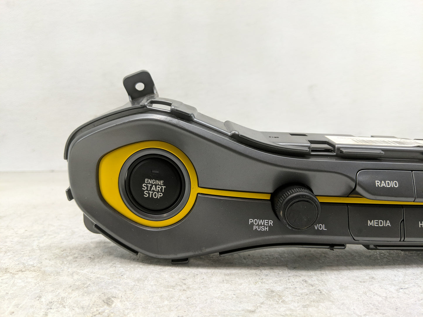 2019-2020 Hyundai Veloster Radio Control Panel - Oemusedautoparts1.com