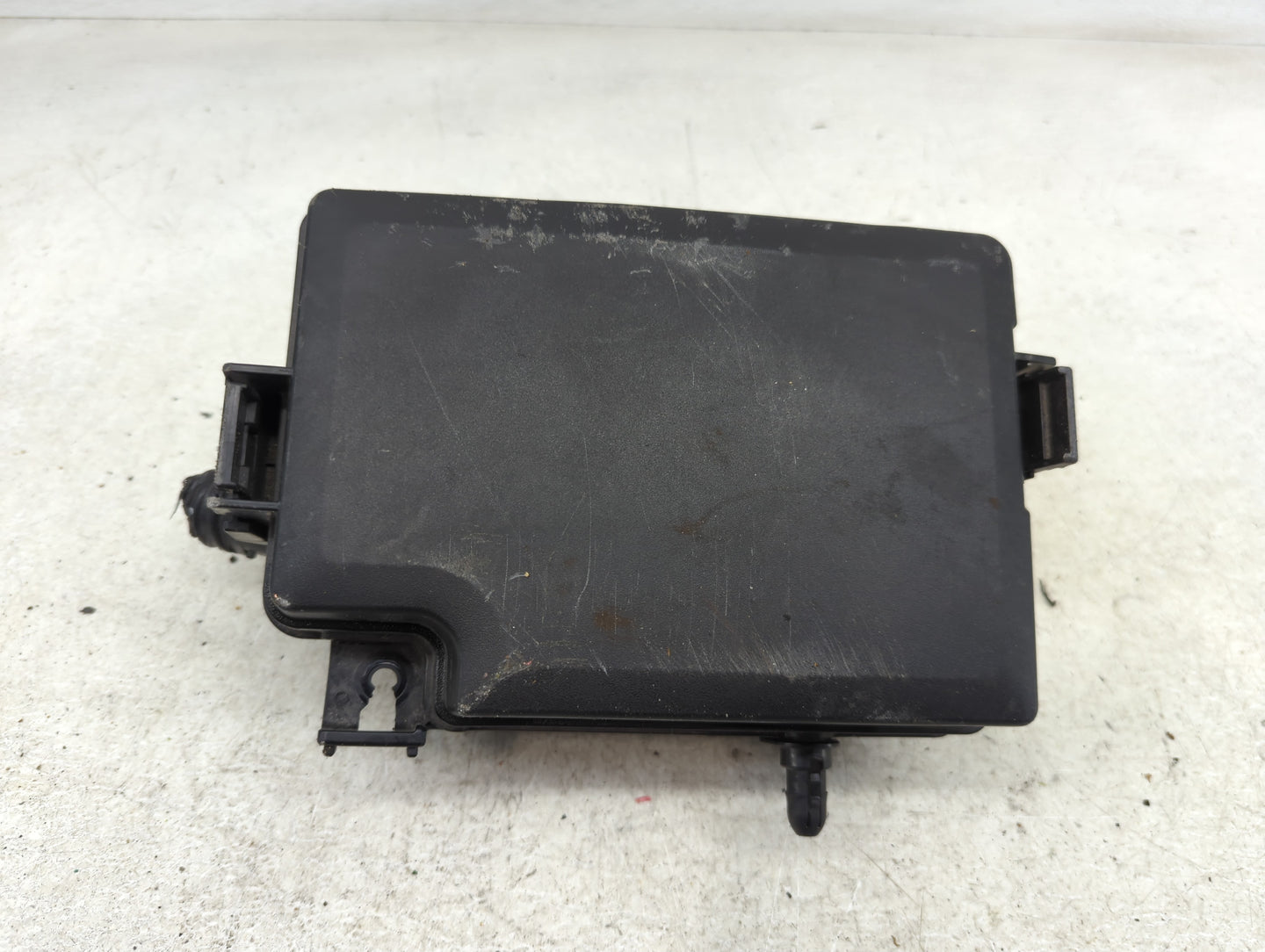 2019-2020 Hyundai Veloster Fusebox Fuse Box Panel Relay Module P/N:91956-J3820 18980-09620, 18980-09631 Fits Fits 2019 2020 