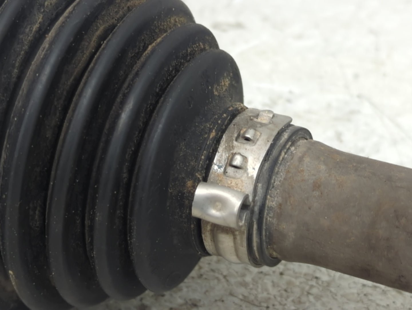 2019-2020 Hyundai Veloster Axle Shaft Front Driver Cv C/v - Oemusedautoparts1.com