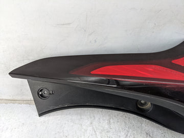 2019-2020 Hyundai Veloster Tail Light Assembly Passenger Right OEM P/N:92402J3010 BB2R Fits Fits 2019 2020 OEM Used Auto Parts