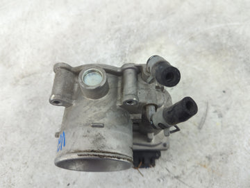2019-2020 Hyundai Veloster Throttle Body P/N:35100-2E400 5532 01D22, E0004 Fits Fits 2012 2013 2014 2015 2016 2018 2019 2020 2021 OEM Used Auto Parts