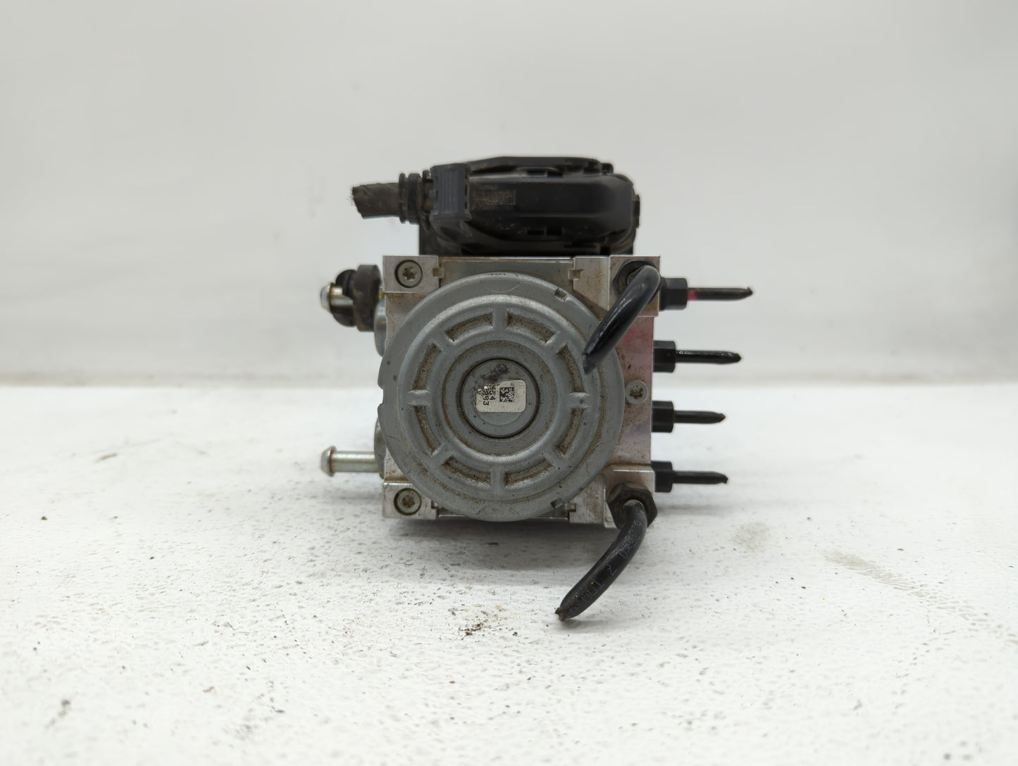 2020 Hyundai Veloster ABS Pump Control Module Replacement P/N:58900-J3200 Fits OEM Used Auto Parts - Oemusedautoparts1.com