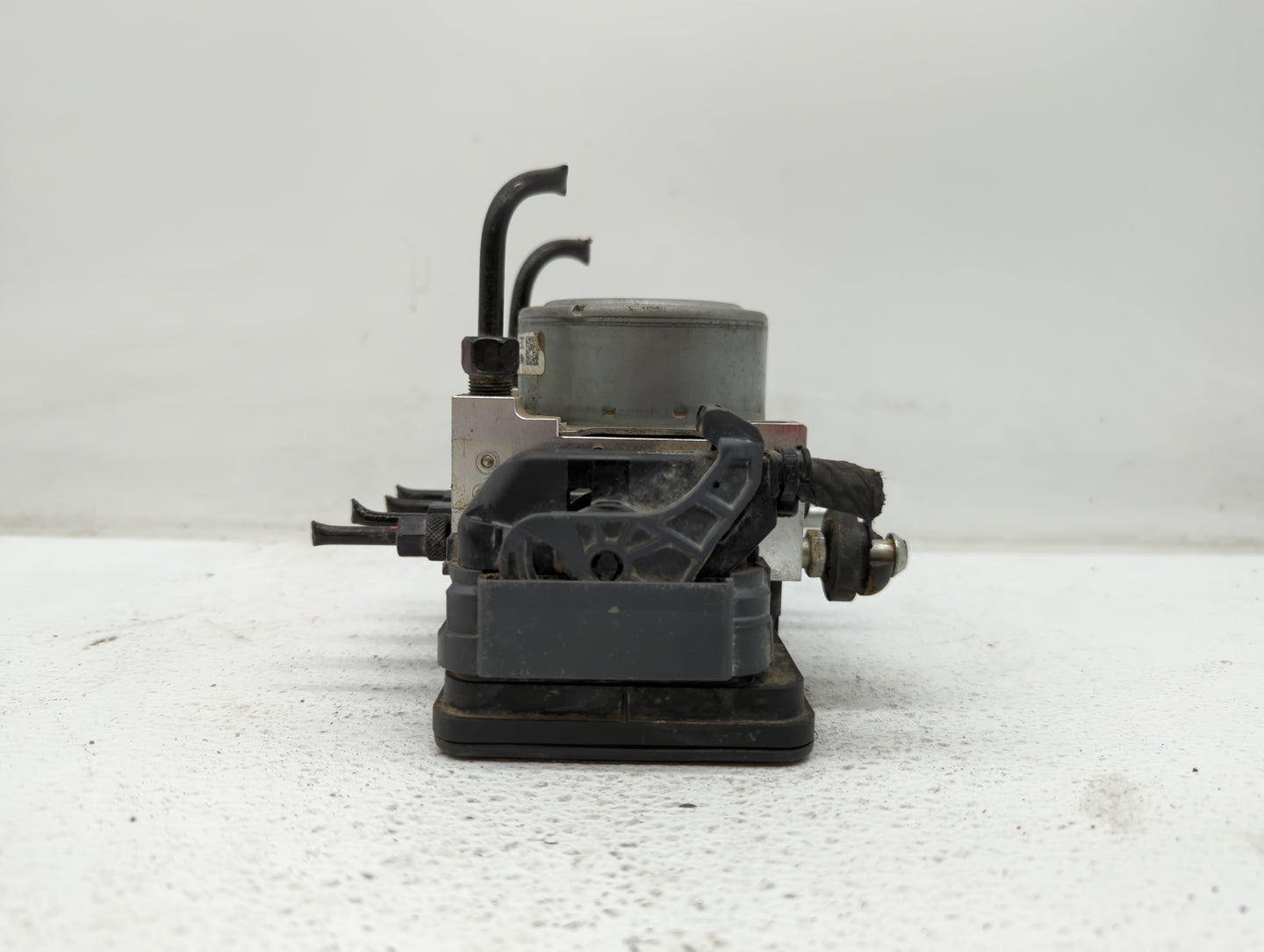 2020 Hyundai Veloster ABS Pump Control Module Replacement P/N:58900-J3200 Fits OEM Used Auto Parts - Oemusedautoparts1.com