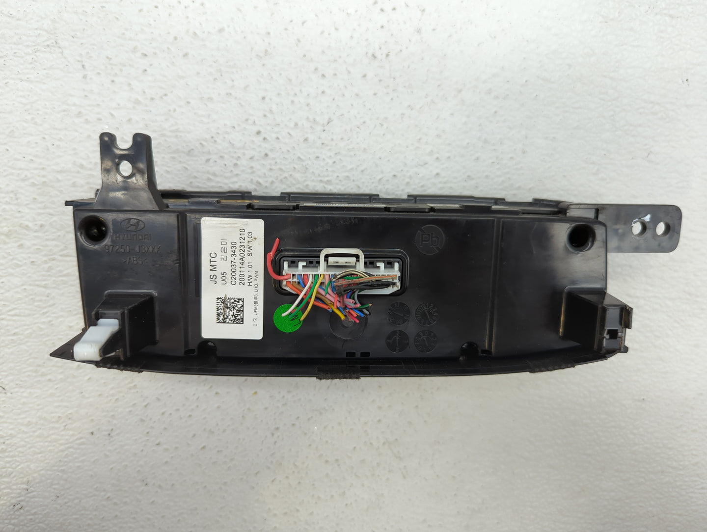 2019-2020 Hyundai Veloster Climate Control Module Temperature AC/Heater Replacement P/N:97250-J3XXX 2633896 Fits Fits 2019 2