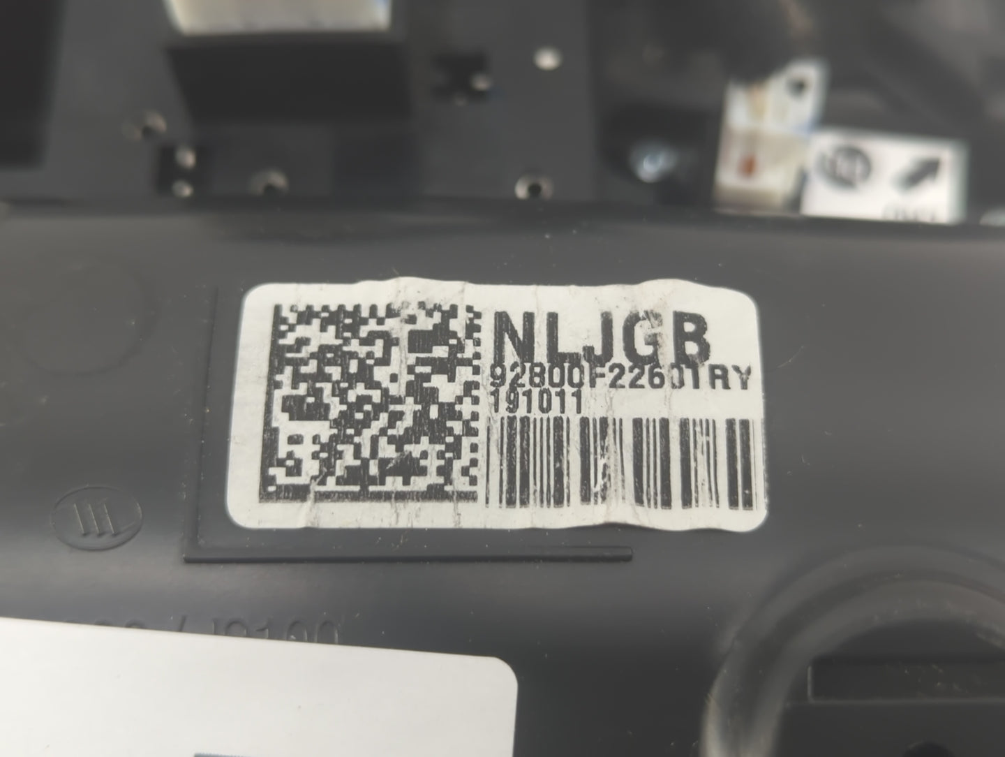 2019-2020 Hyundai Veloster Overhead Roof Console - Oemusedautoparts1.com