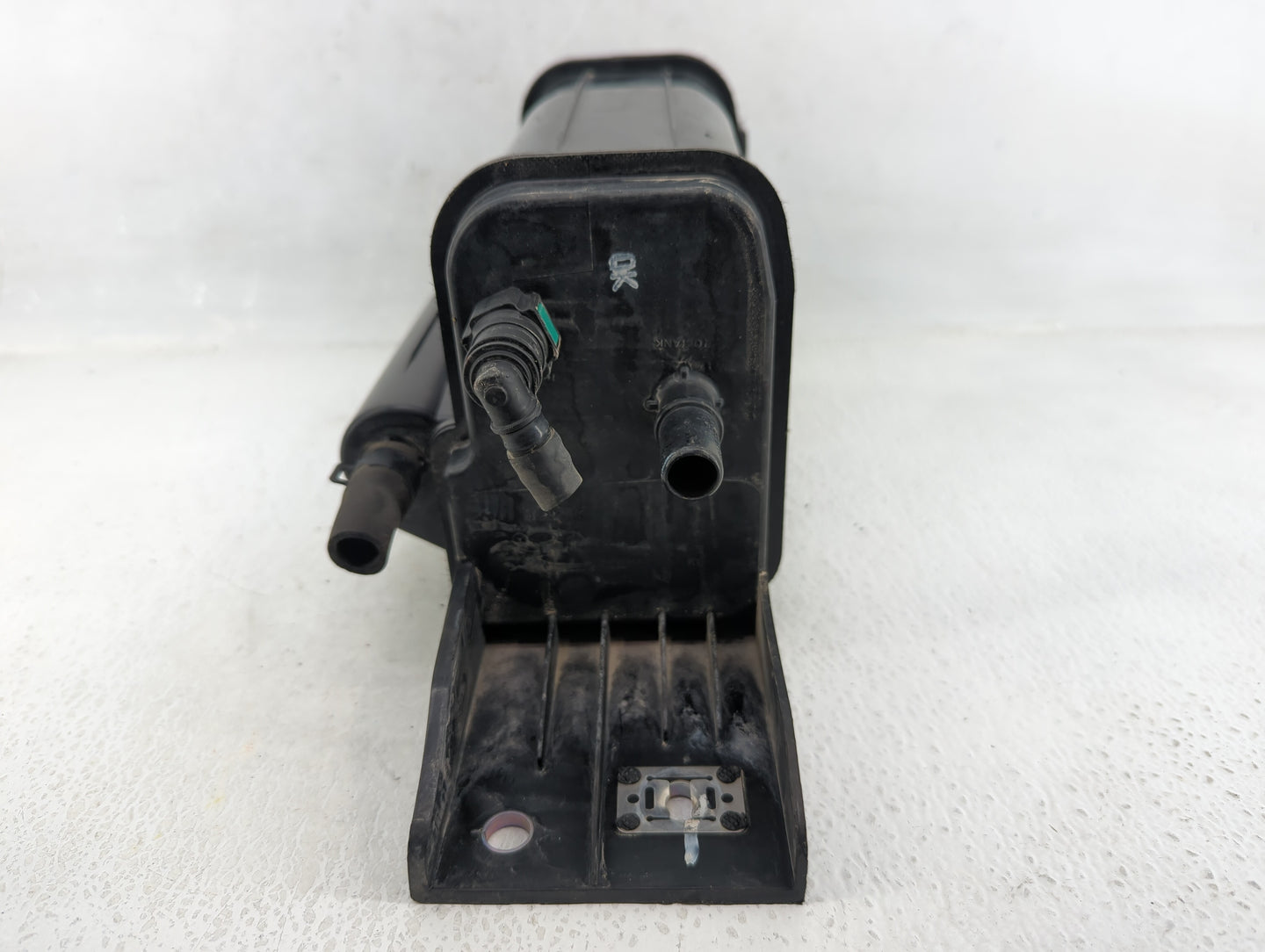 2020 Hyundai Veloster Fuel Vapor Charcoal Canister - Oemusedautoparts1.com