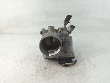 2019-2020 Hyundai Veloster Throttle Body P/N:35100-2E400 Fits Fits 2012 2013 2014 2015 2016 2018 2019 2020 2021 OEM Used Aut