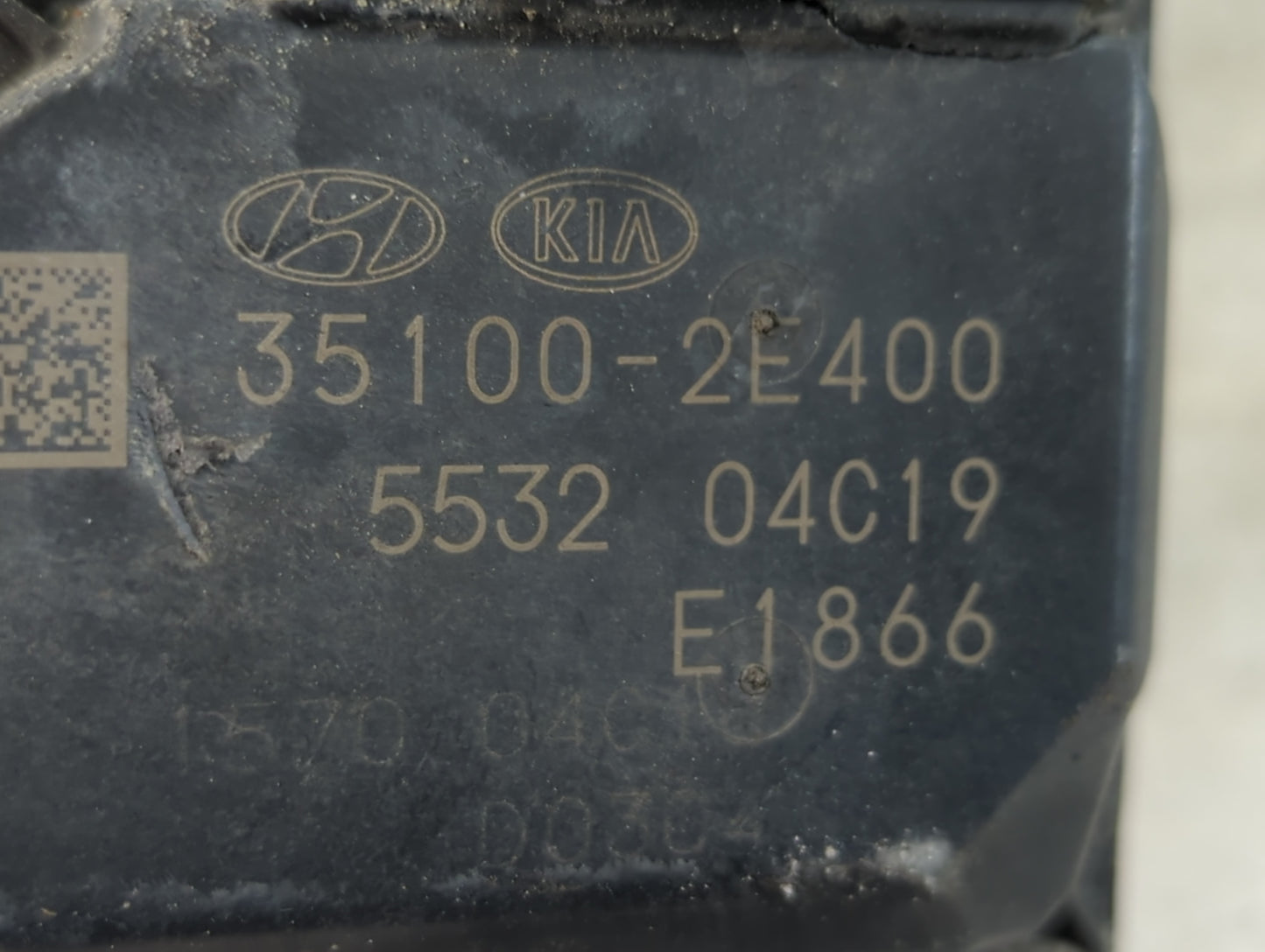 2019-2020 Hyundai Veloster Throttle Body P/N:35100-2E400 Fits Fits 2012 2013 2014 2015 2016 2018 2019 2020 2021 OEM Used Aut