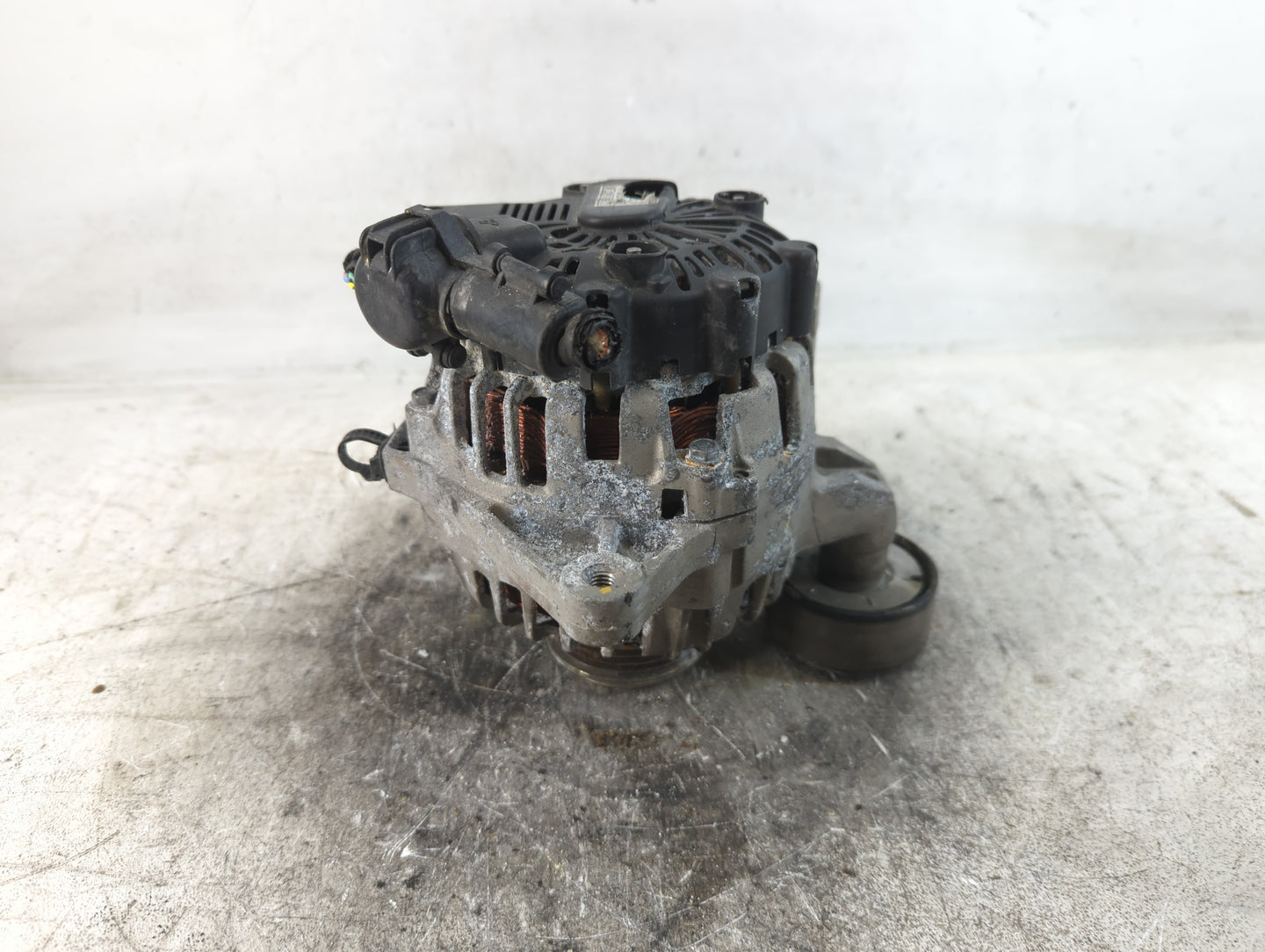 2019-2020 Hyundai Veloster Alternator Replacement Generator Charging Assembly Engine OEM P/N:2710000 Fits Fits 2017 2018 201