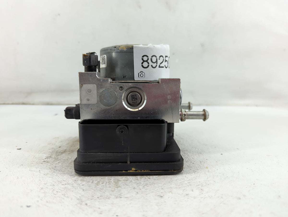2019-2020 Hyundai Veloster Anti-Lock Brake ABS Pump Module Actuator OEM P/N:58900-J3200 Fits Fits 2019 2020 OEM Used Auto Pa
