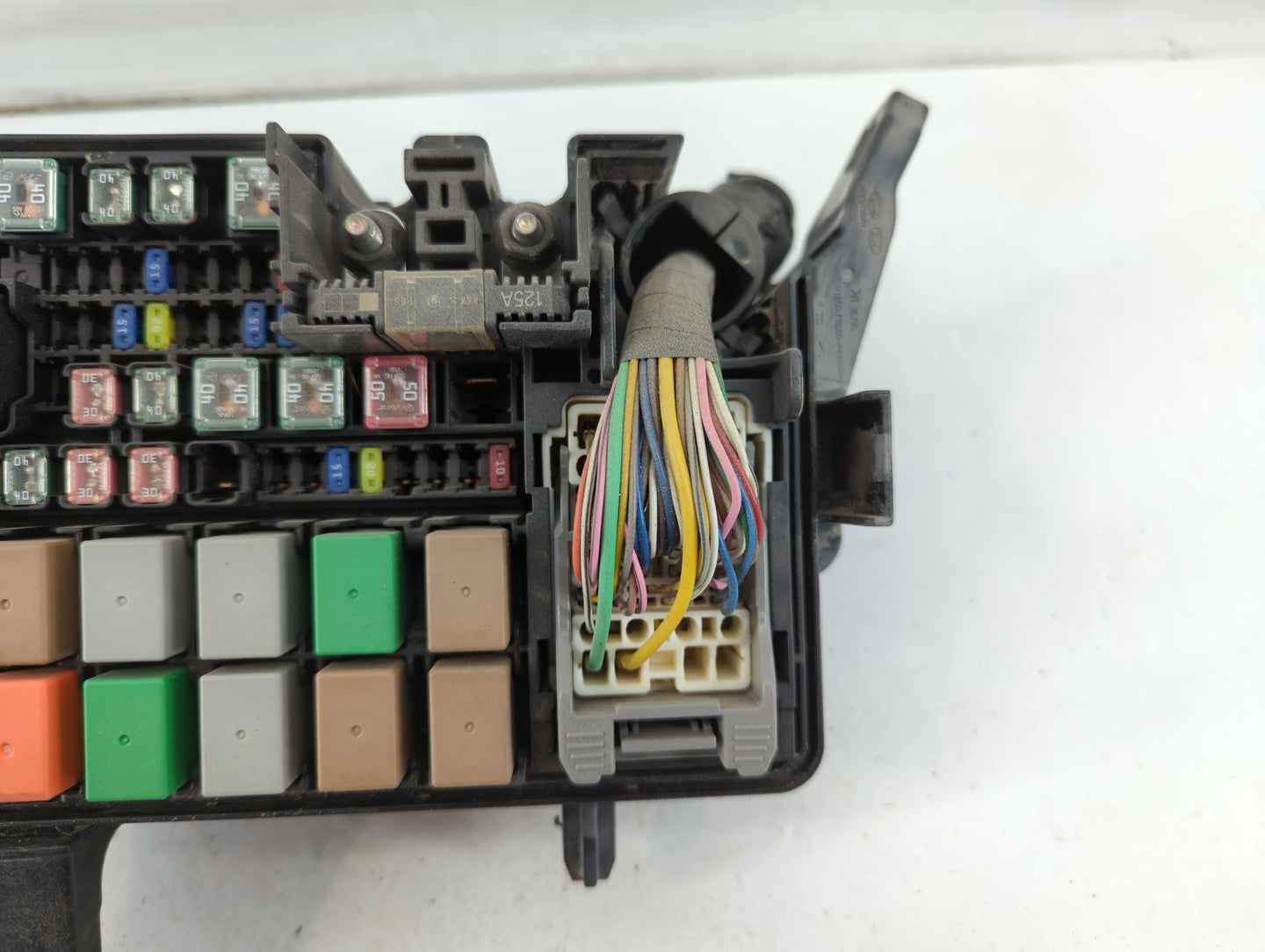 2020 Hyundai Venue Fusebox Fuse Box Panel Relay Module P/N:91270 K2110 Fits OEM Used Auto Parts - Oemusedautoparts1.com