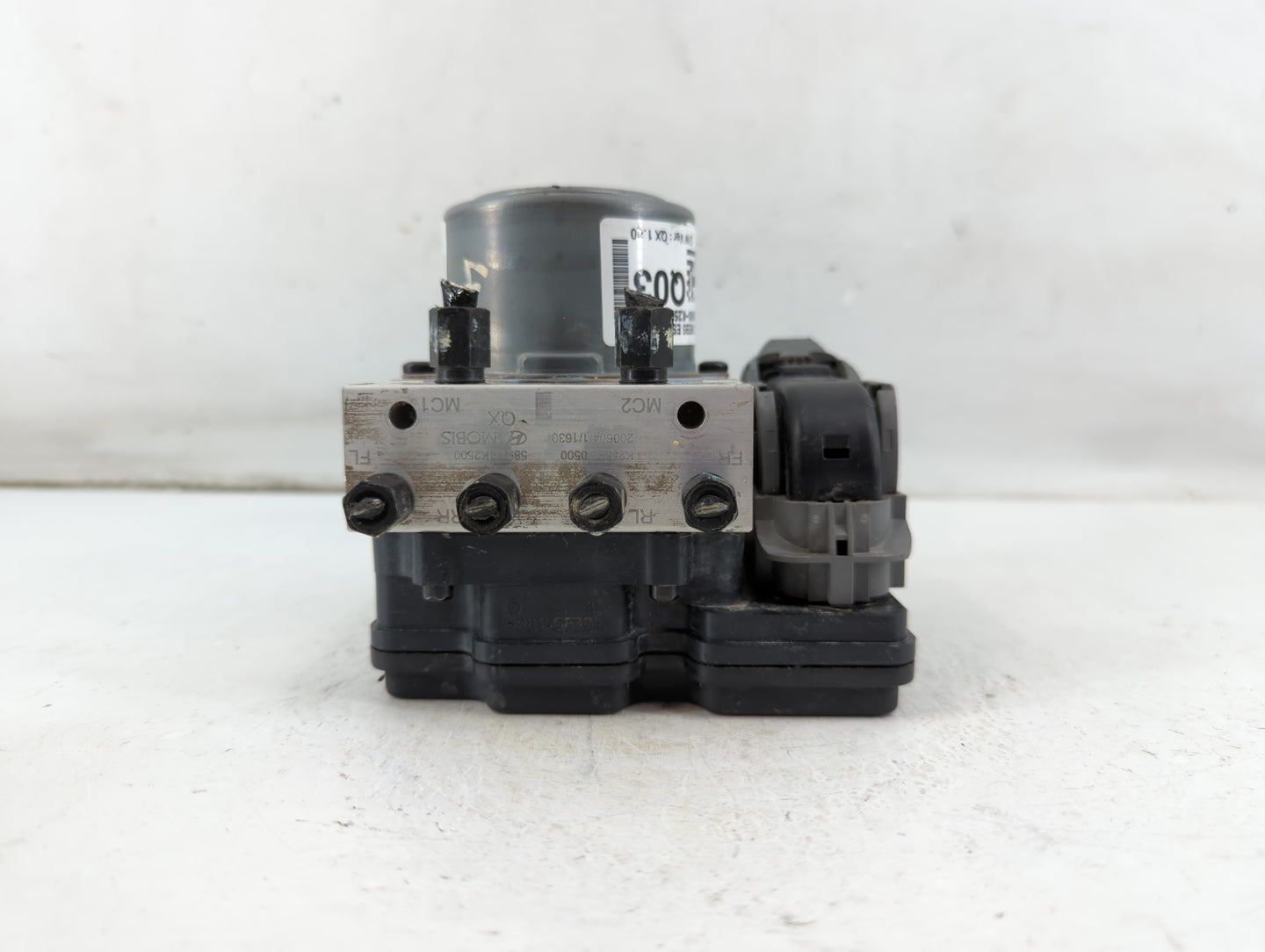 2020 Hyundai Venue ABS Pump Control Module Replacement P/N:58900-K2500 Fits OEM Used Auto Parts - Oemusedautoparts1.com