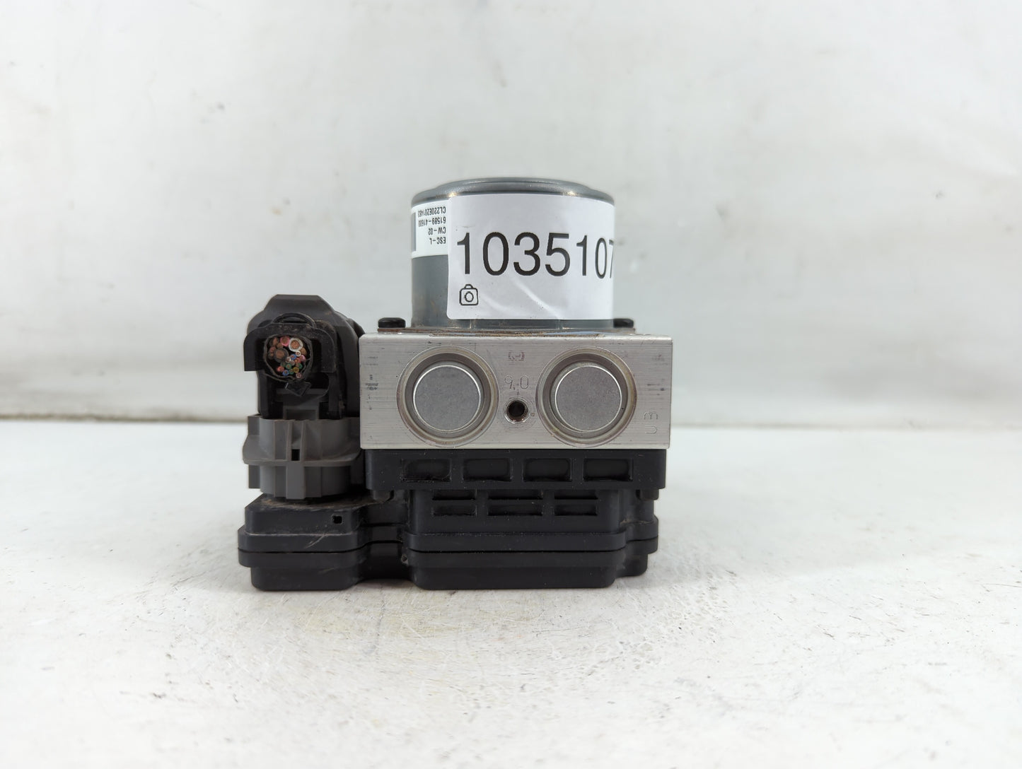 2020 Hyundai Venue ABS Pump Control Module Replacement P/N:58900-K2500 Fits OEM Used Auto Parts - Oemusedautoparts1.com