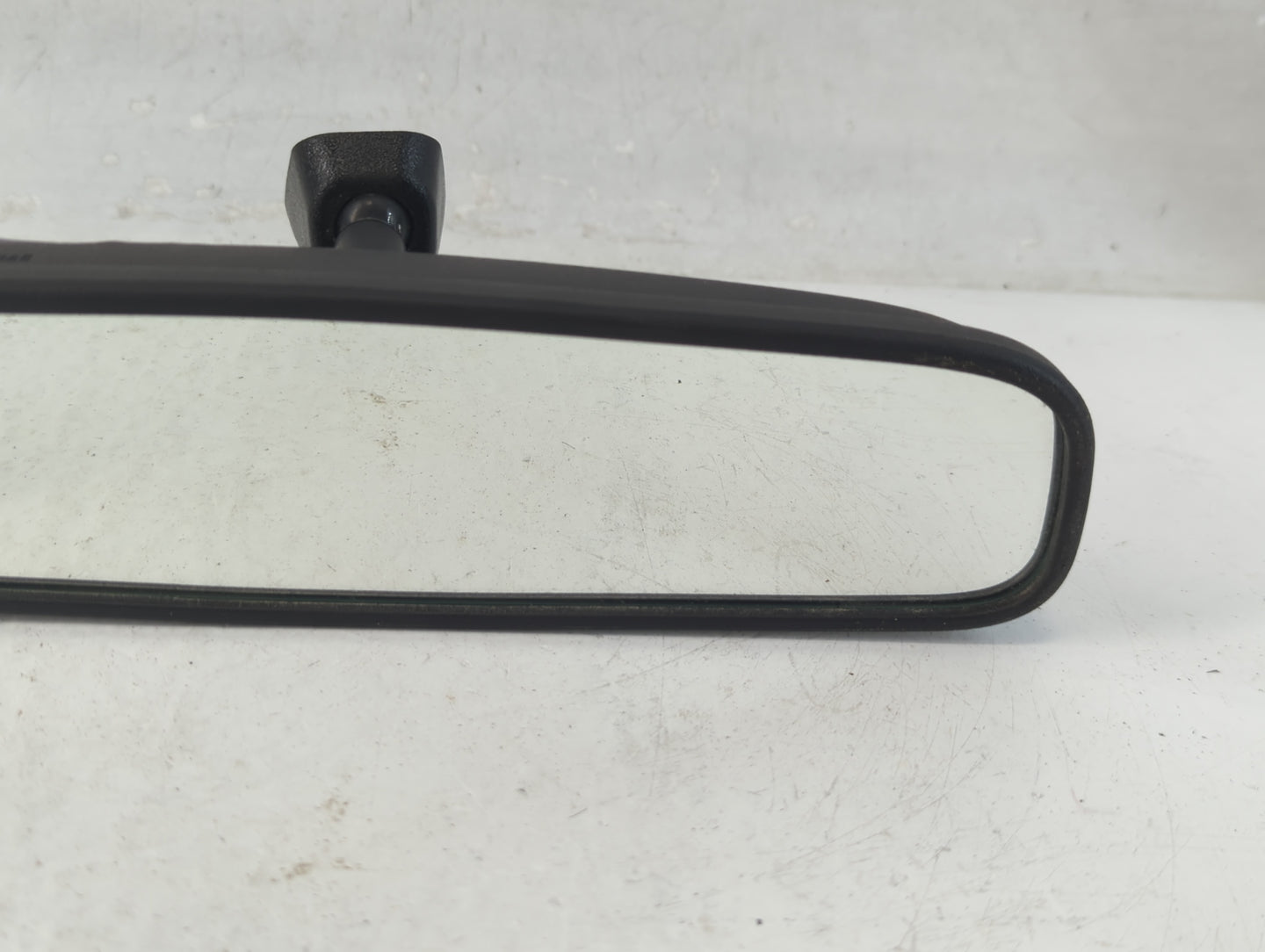 2020 Hyundai Venue Interior Rear View Mirror Replacement OEM P/N:E13049848 Fits OEM Used Auto Parts - Oemusedautoparts1.com