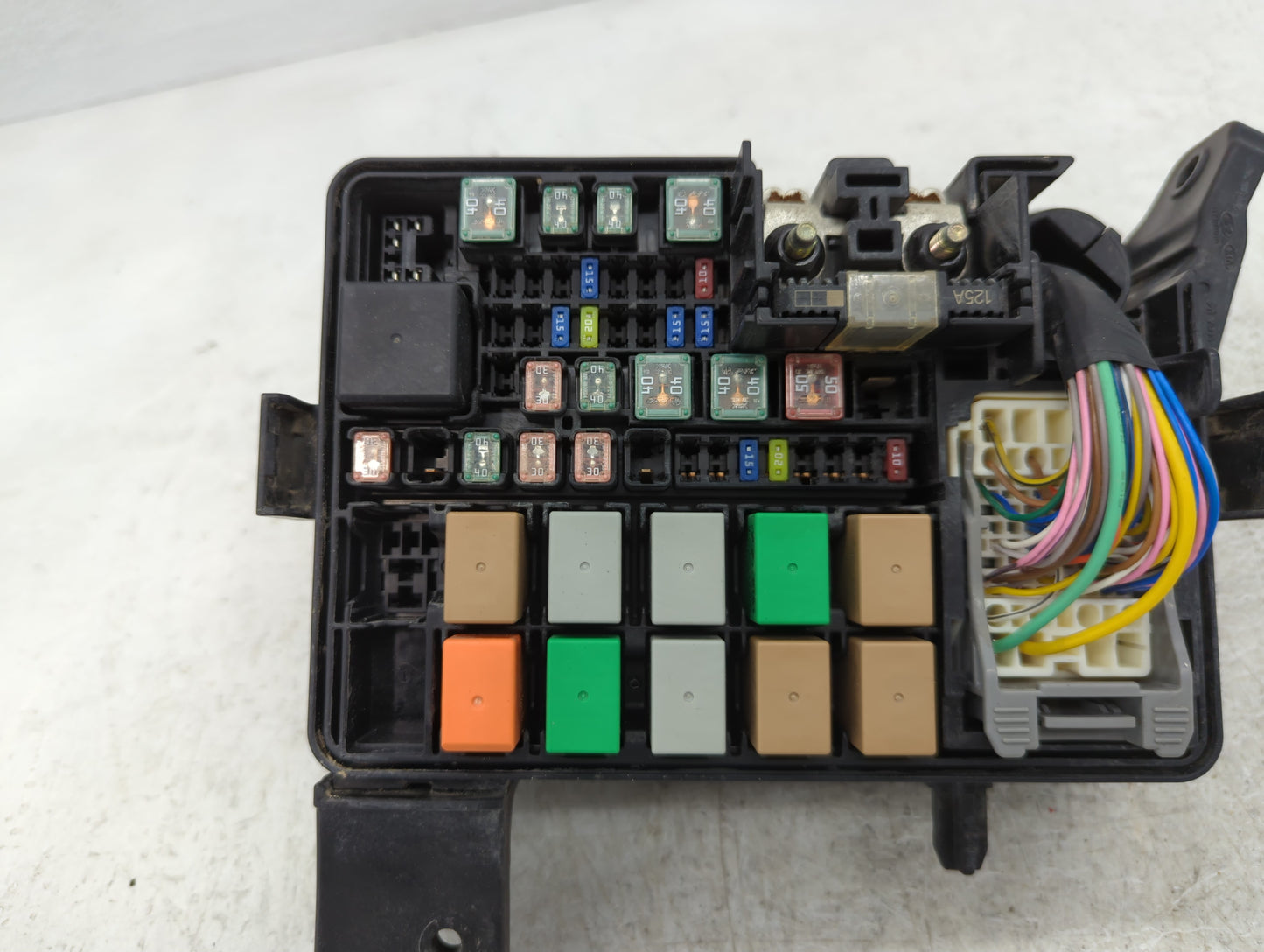 2020 Hyundai Venue Fusebox Fuse Box Panel Relay Module P/N:91270-K2080 Fits OEM Used Auto Parts - Oemusedautoparts1.com