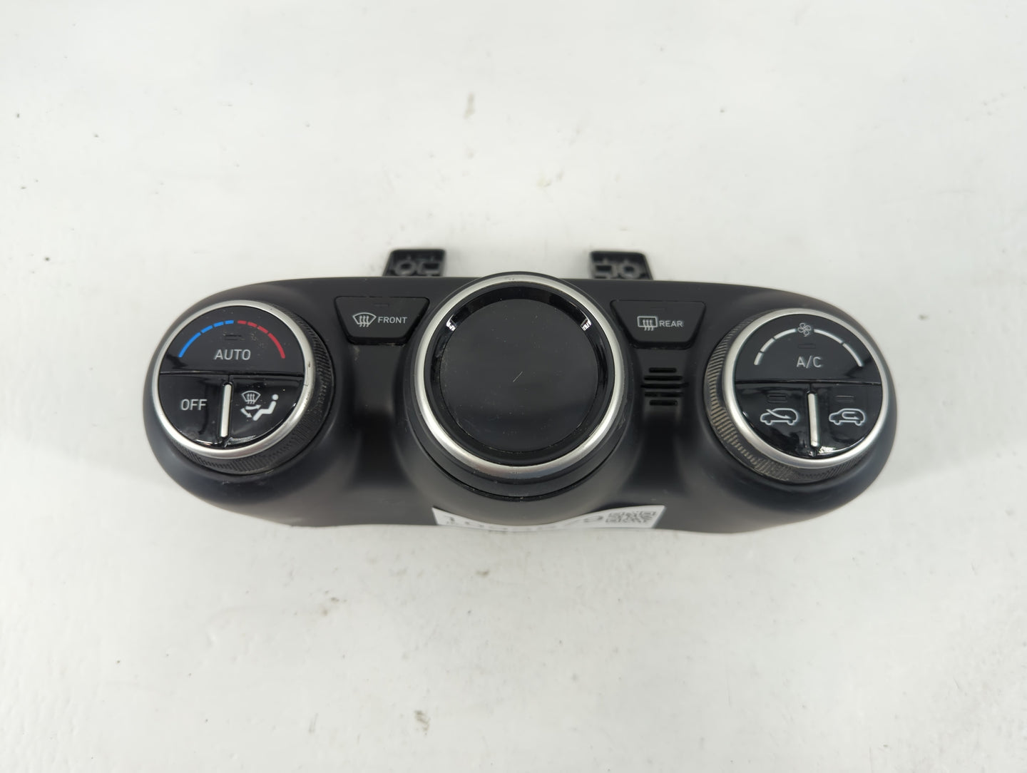 2020 Hyundai Venue Climate Control Module Temperature AC/Heater Replacement P/N:97250-K2390 Fits OEM Used Auto Parts - Oemus