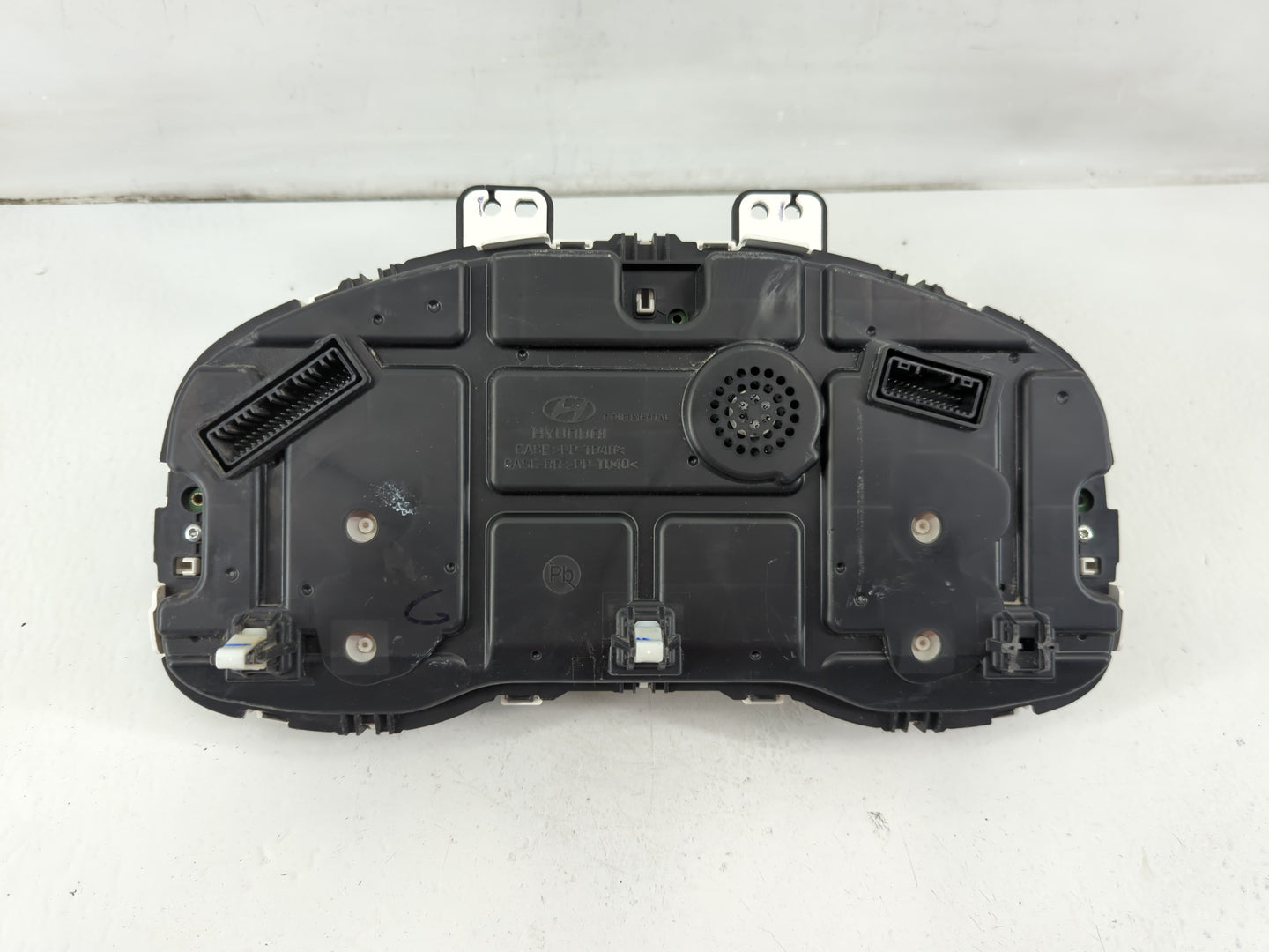 2020 Hyundai Venue Instrument Cluster Speedometer Gauges P/N:94011-K2080 Fits OEM Used Auto Parts - Oemusedautoparts1.com