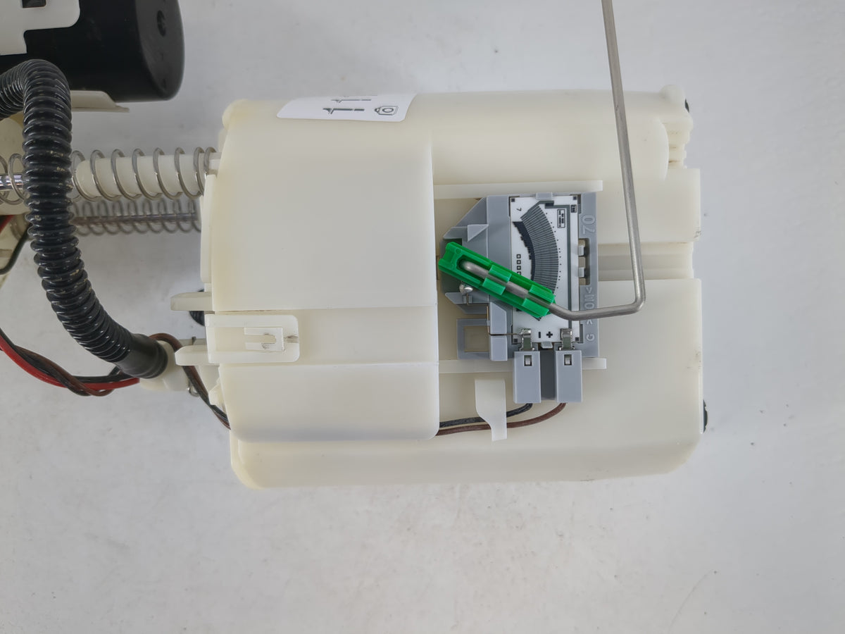 2020-2020 Hyundai Venue Electrical Gas Fuel Pump Assembly - Oemusedautoparts1.com