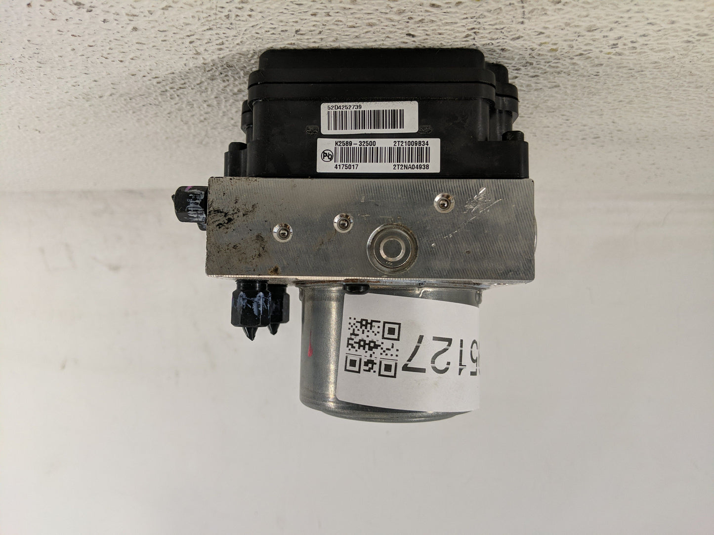 2020 Hyundai Venue ABS Pump Control Module Replacement P/N:58900-K2800 58900-K2500 Fits OEM Used Auto Parts - Oemusedautopar