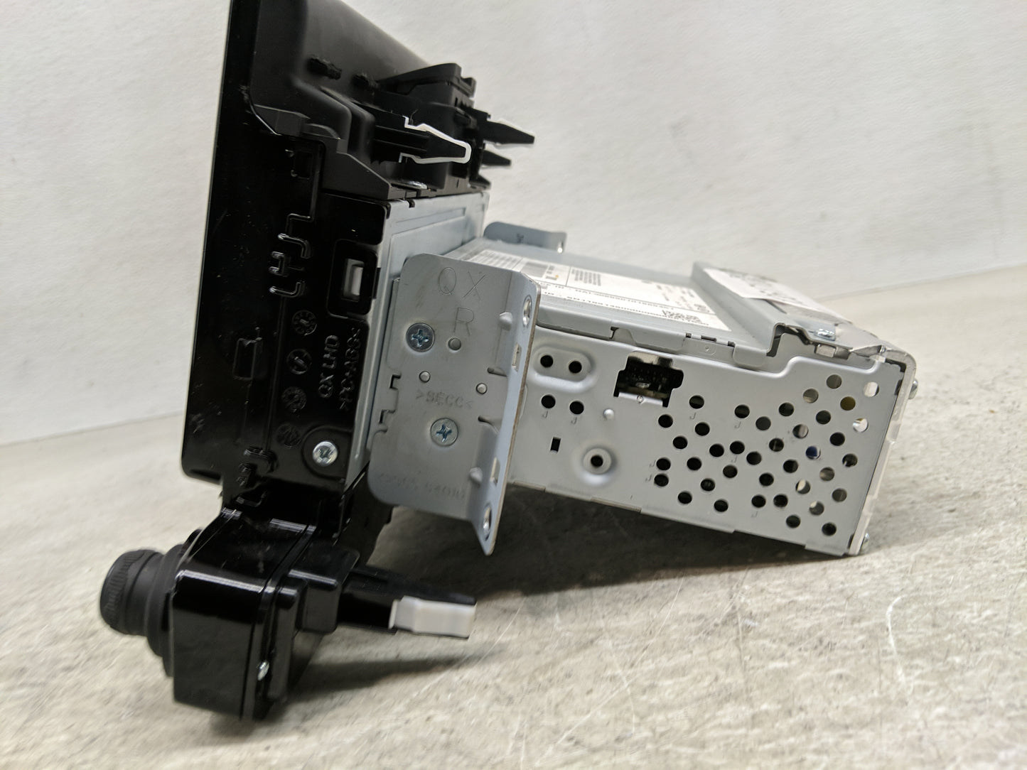 2020 Hyundai Venue Radio AM FM Cd Player Receiver Replacement P/N:96560-K2040MDD Fits OEM Used Auto Parts - Oemusedautoparts