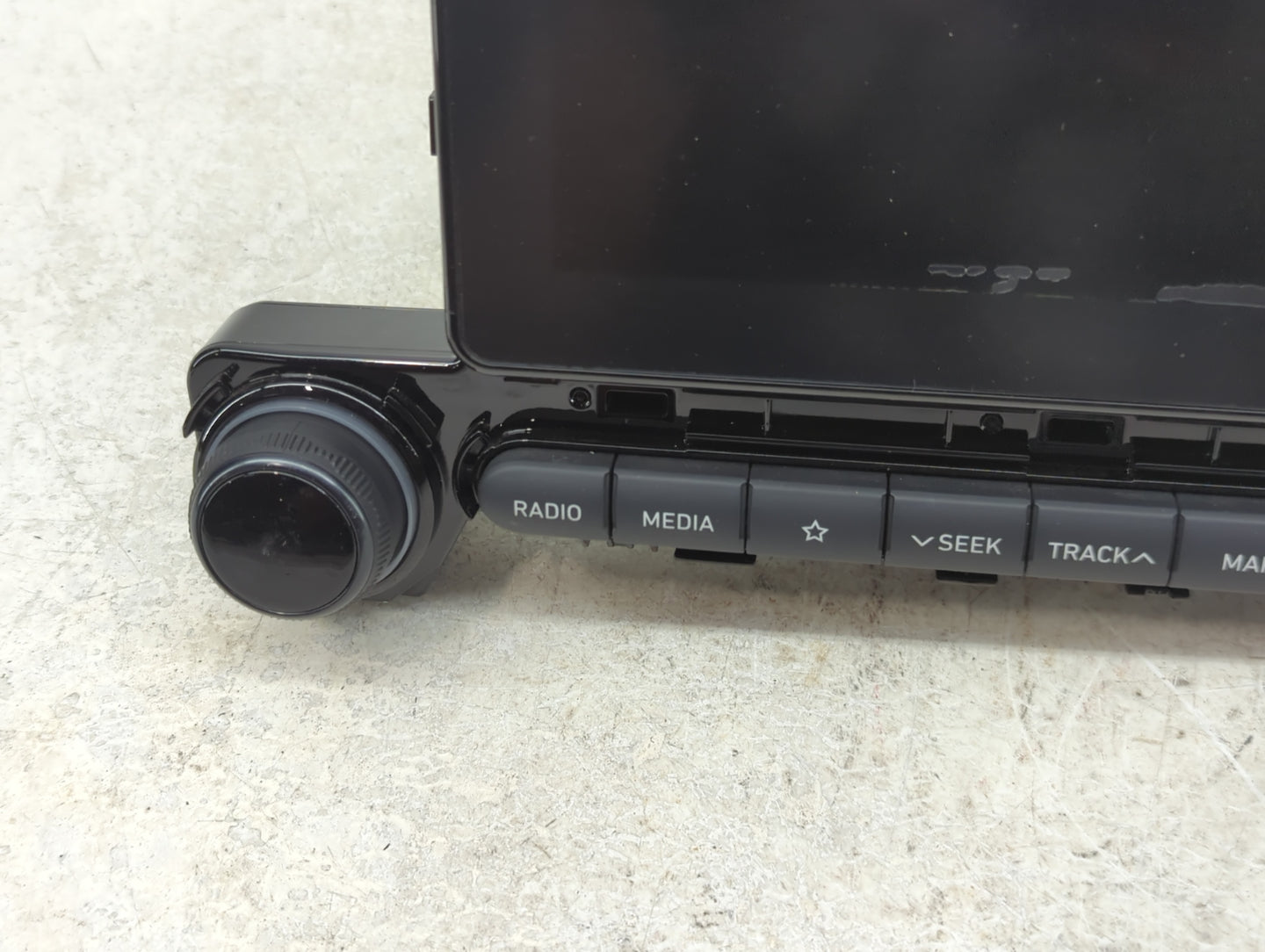 2020 Hyundai Venue Radio AM FM Cd Player Receiver Replacement P/N:96560-K2040MDD Fits OEM Used Auto Parts - Oemusedautoparts