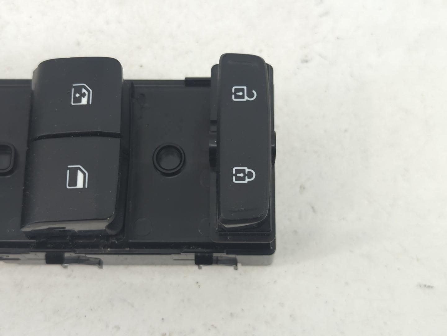 2020 Hyundai Venue Master Power Window Switch Replacement Driver Side Left P/N:93571K2200NNB Fits OEM Used Auto Parts - Oemu