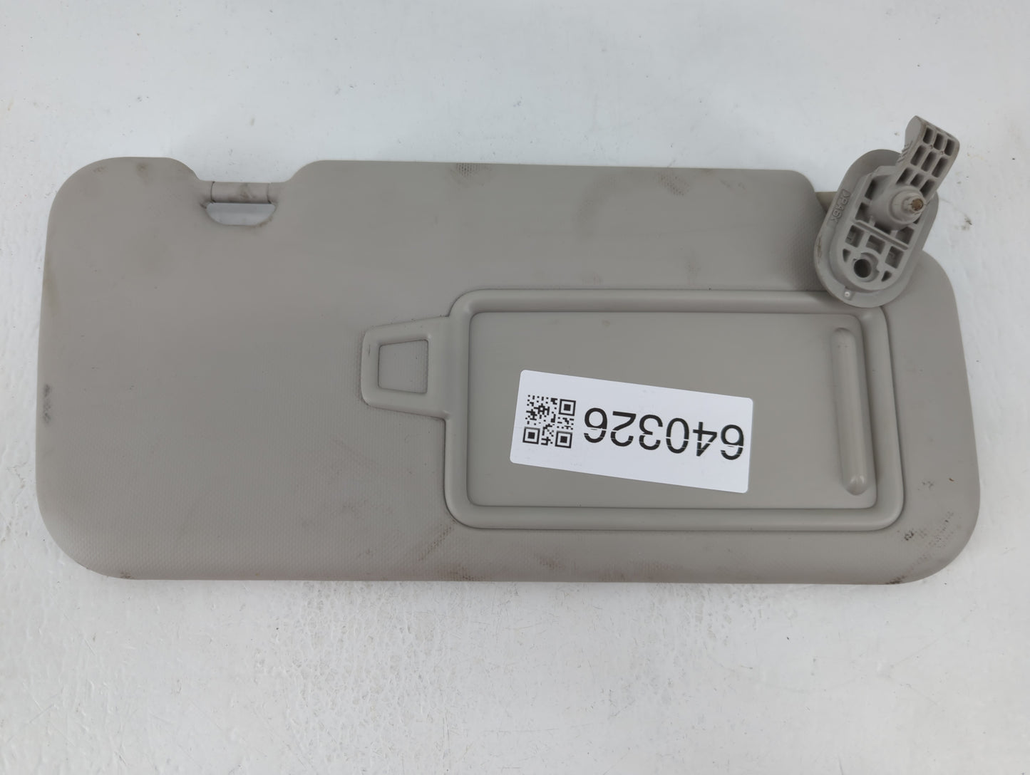 2020 Hyundai Venue Sun Visor Shade Replacement Driver Left Mirror Fits OEM Used Auto Parts - Oemusedautoparts1.com