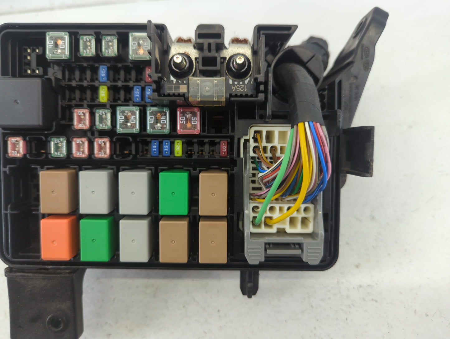 2020 Hyundai Venue Fusebox Fuse Box Panel Relay Module P/N:191205 2219B19079, 91270 K2100 Fits OEM Used Auto Parts - Oemused