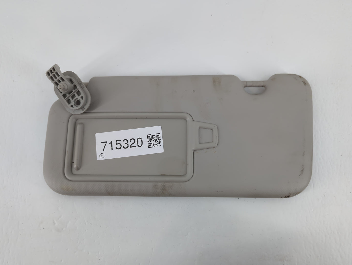 2020 Hyundai Venue Sun Visor Shade Replacement Passenger Right Mirror Fits OEM Used Auto Parts - Oemusedautoparts1.com