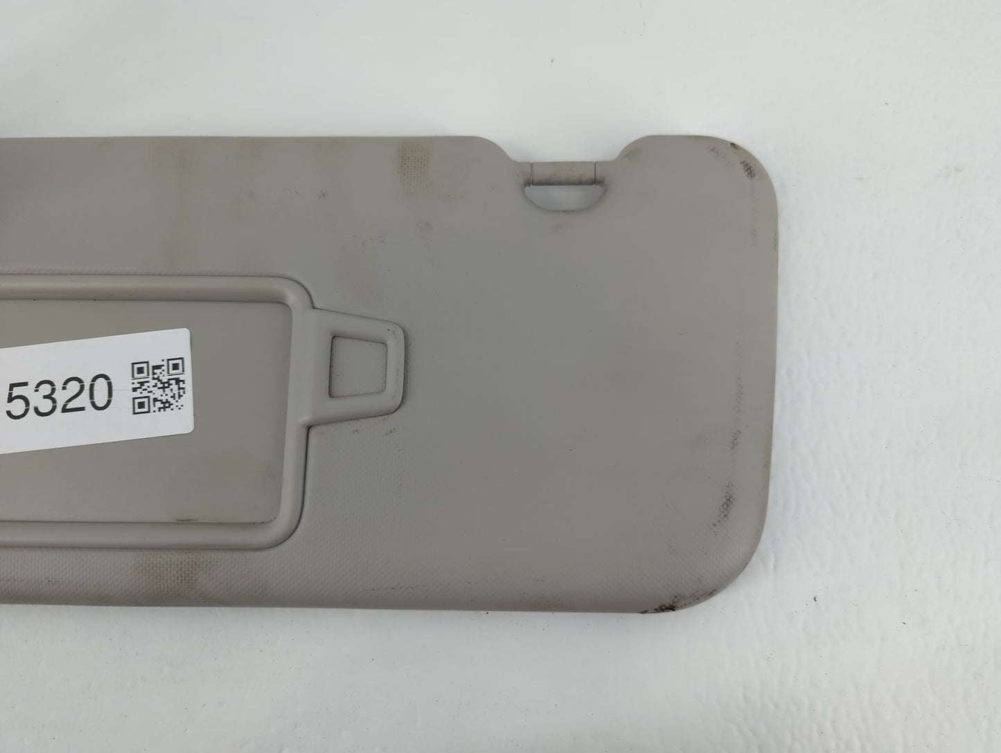2020 Hyundai Venue Sun Visor Shade Replacement Passenger Right Mirror Fits OEM Used Auto Parts - Oemusedautoparts1.com