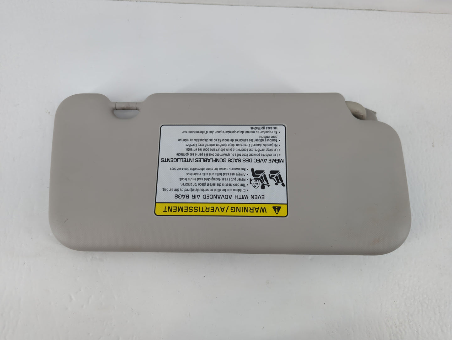 2020 Hyundai Venue Sun Visor Shade Replacement Driver Left Mirror Fits OEM Used Auto Parts - Oemusedautoparts1.com