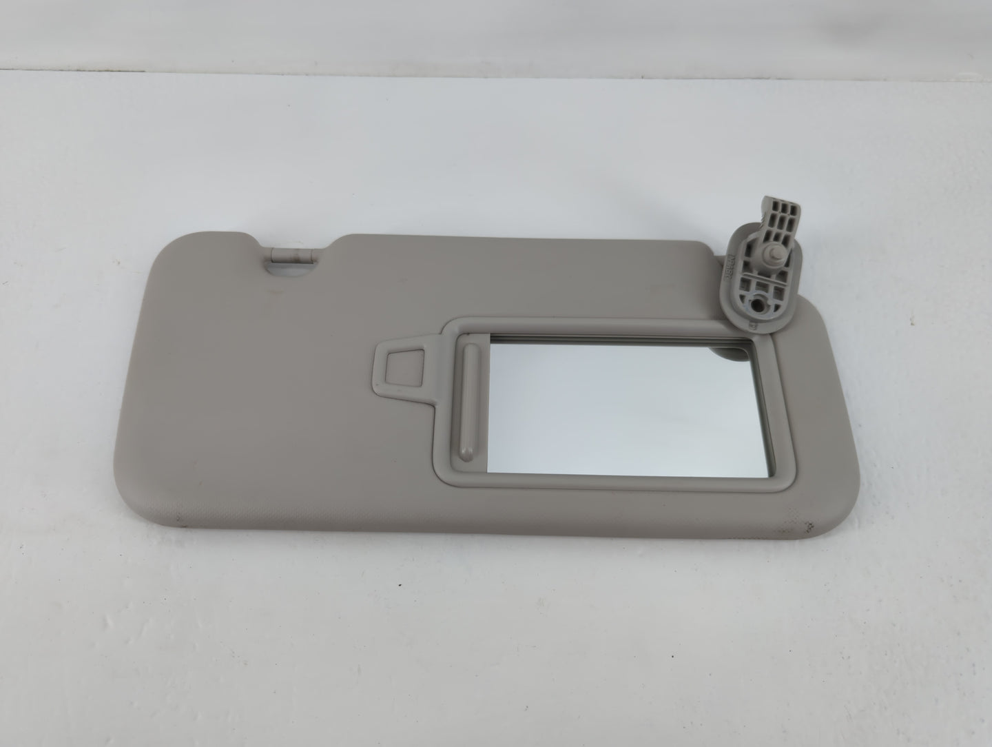 2020 Hyundai Venue Sun Visor Shade Replacement Passenger Right Mirror Fits OEM Used Auto Parts - Oemusedautoparts1.com