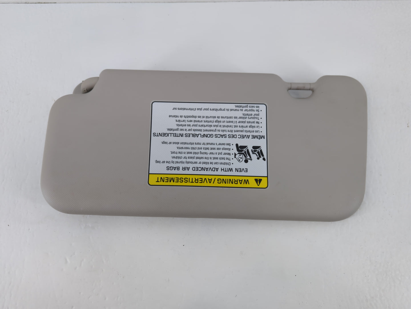 2020 Hyundai Venue Sun Visor Shade Replacement Passenger Right Mirror Fits OEM Used Auto Parts - Oemusedautoparts1.com