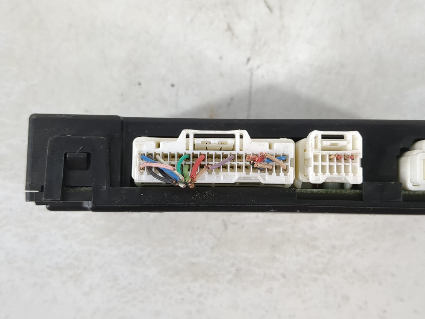 2019-2020 Infiniti Q50 Chassis Control Module Ccm Bcm Body Control - Oemusedautoparts1.com