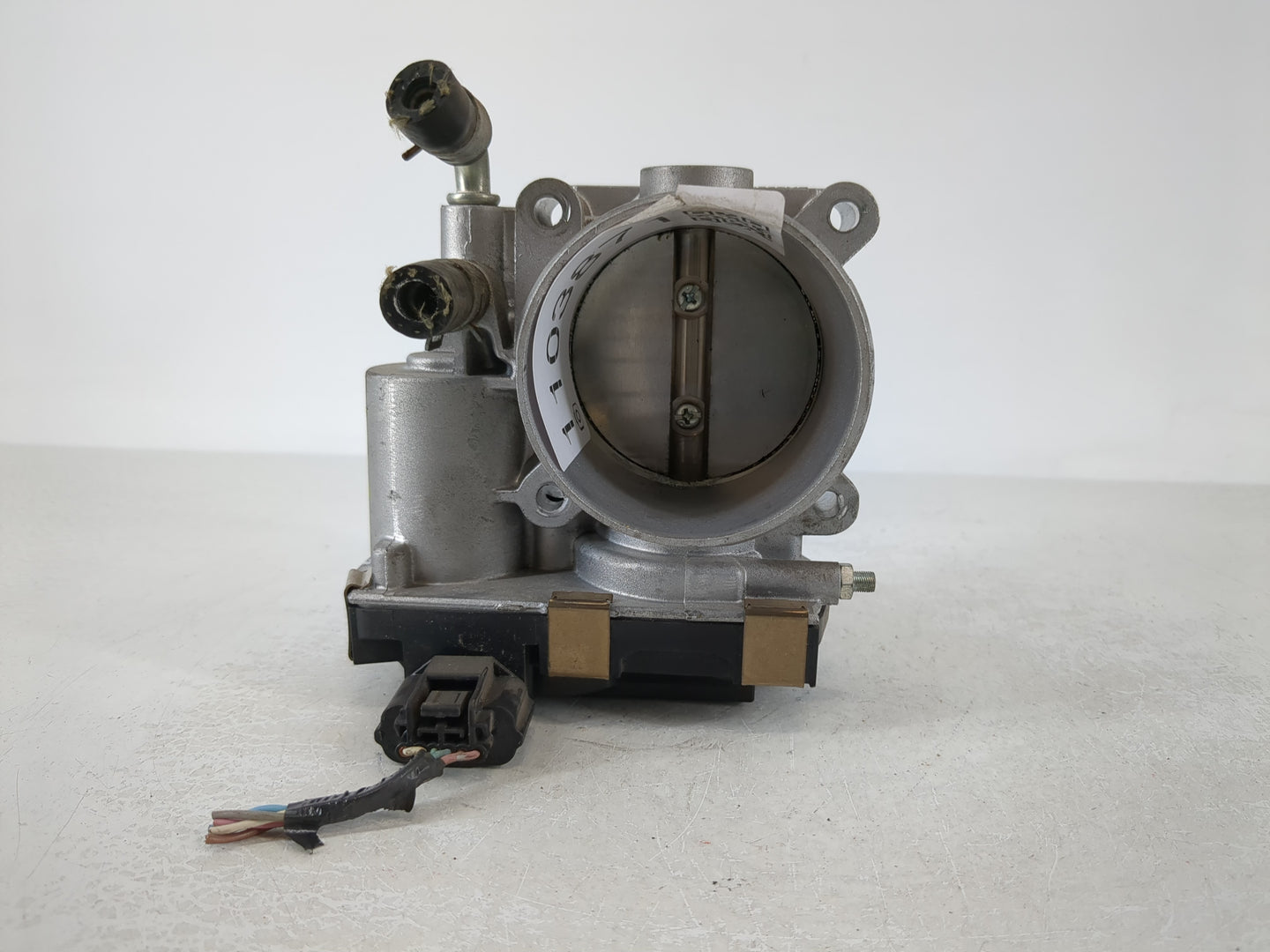 2016-2020 Infiniti Q50 Throttle Body P/N:RME80-52 9X05 Fits Fits 2016 2017 2018 2019 2020 OEM Used Auto Parts - Oemusedautop